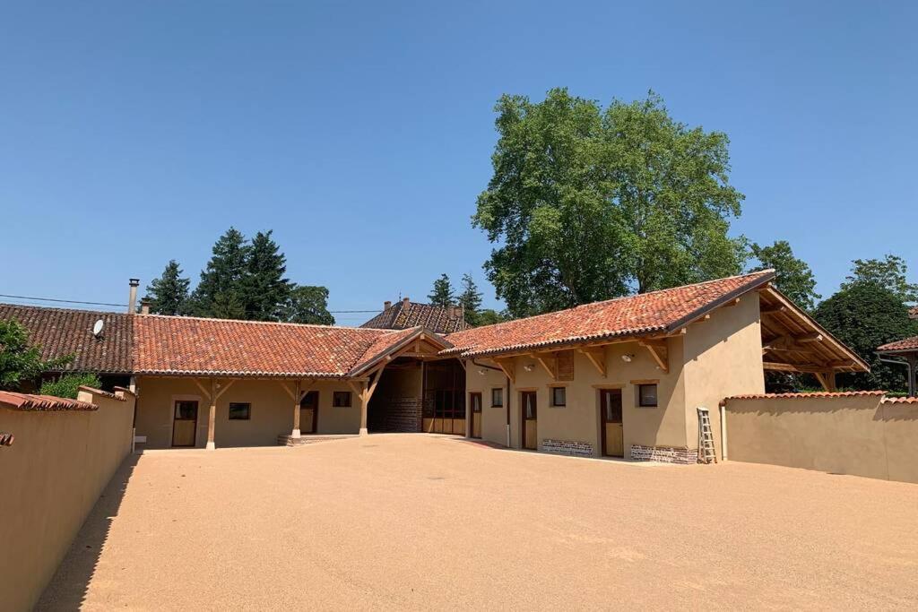 Вілла Ancien Haras Refait A Neuf A 3 Km De Вонна Екстер'єр фото